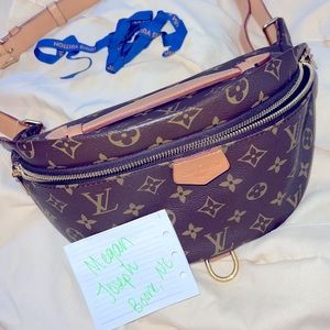 ✖️SOLD✖️ Louis Vuitton Monogram Bumbag